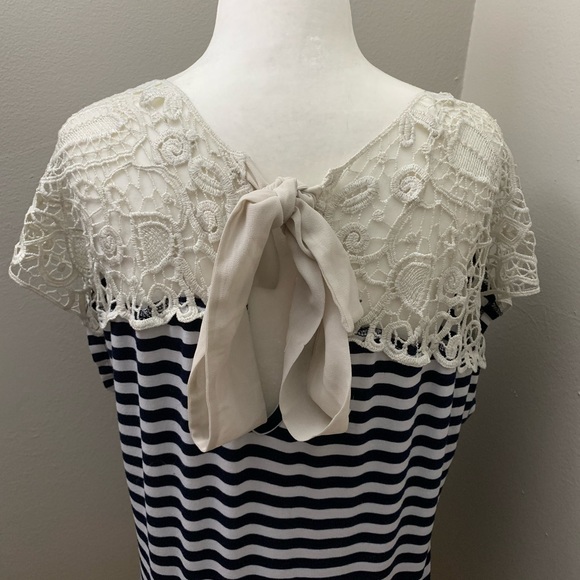 Crochet Lace Sleeve Stripe Top - Picture 8 of 10